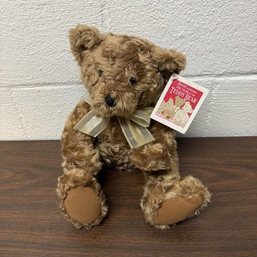 Avon 2002 - Plush Bear-“Year of The Teddy Bear” Talks and Moves